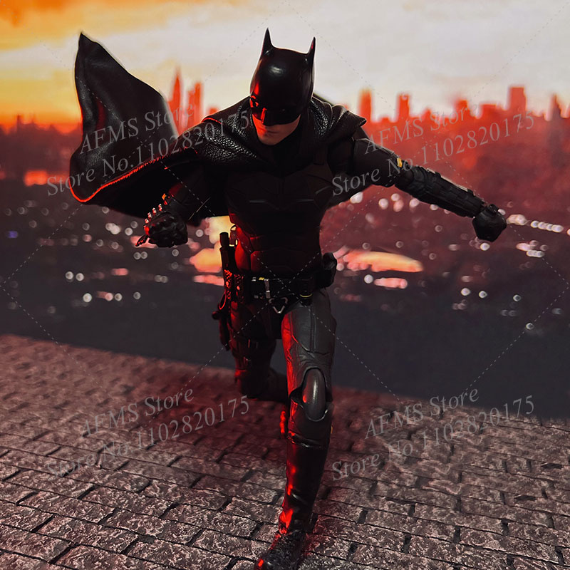 Коллекционная фигурка в масшта – обзор и цена Model Kit Batman