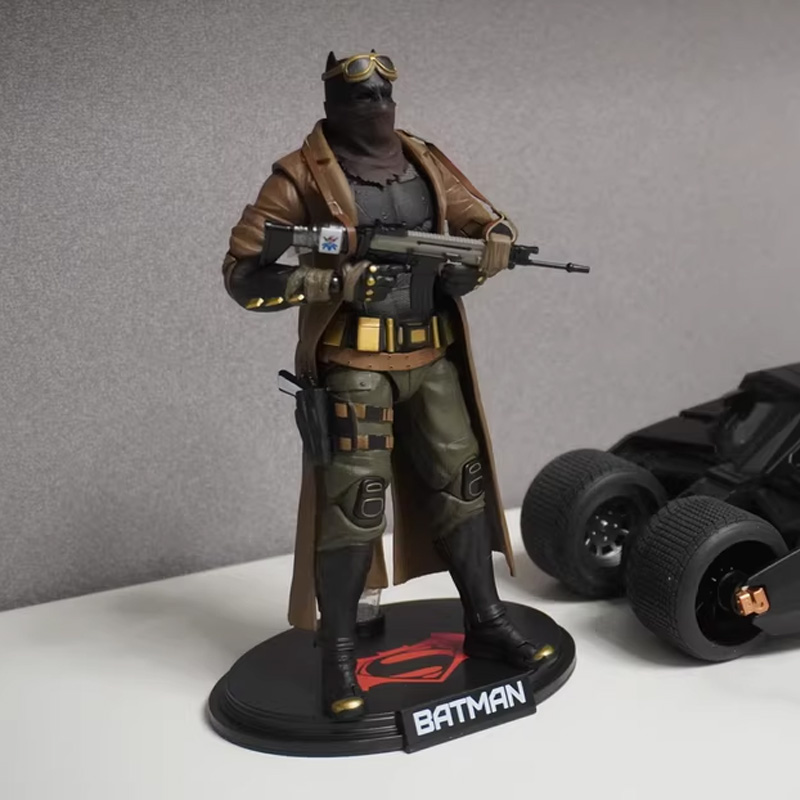 Подлинная фигурка Fondjoy Nigh – обзор и цена Model Kit Batman